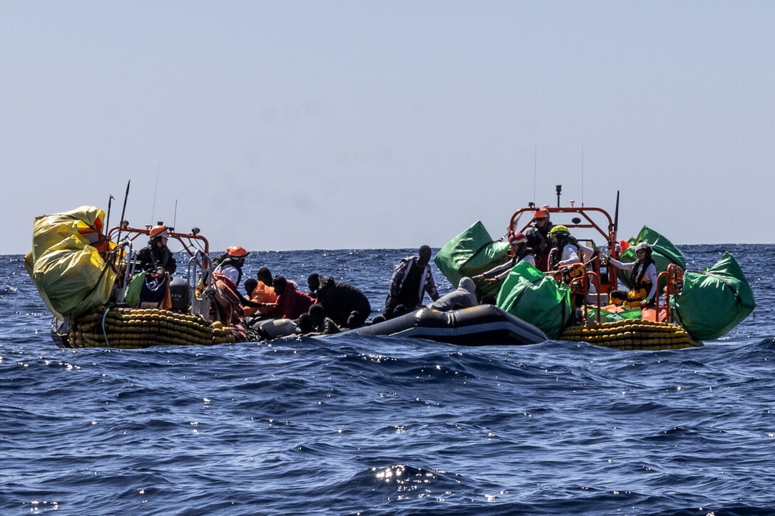 Prej një jave ishin në det, 60 emigrantë humbin jetën pas përmbysjes së gomones