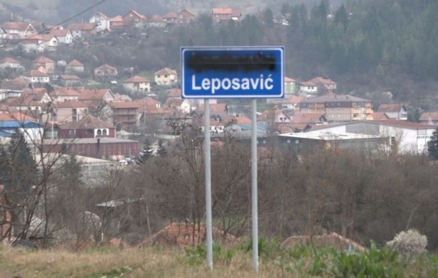 Dëmtimi i tabelave në gjuhën shqipe, arrestohet një serb në Leposaviq