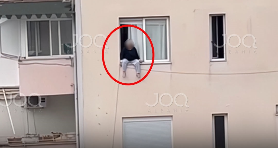 Tiranë/ Gruaja tenton të hidhet nga dritarja: “Nëna e një personazhi të njohur“