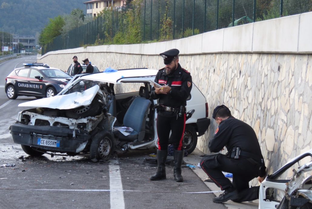27-vjeçari shqiptar përplaset për vdekje nga furgoni në Itali