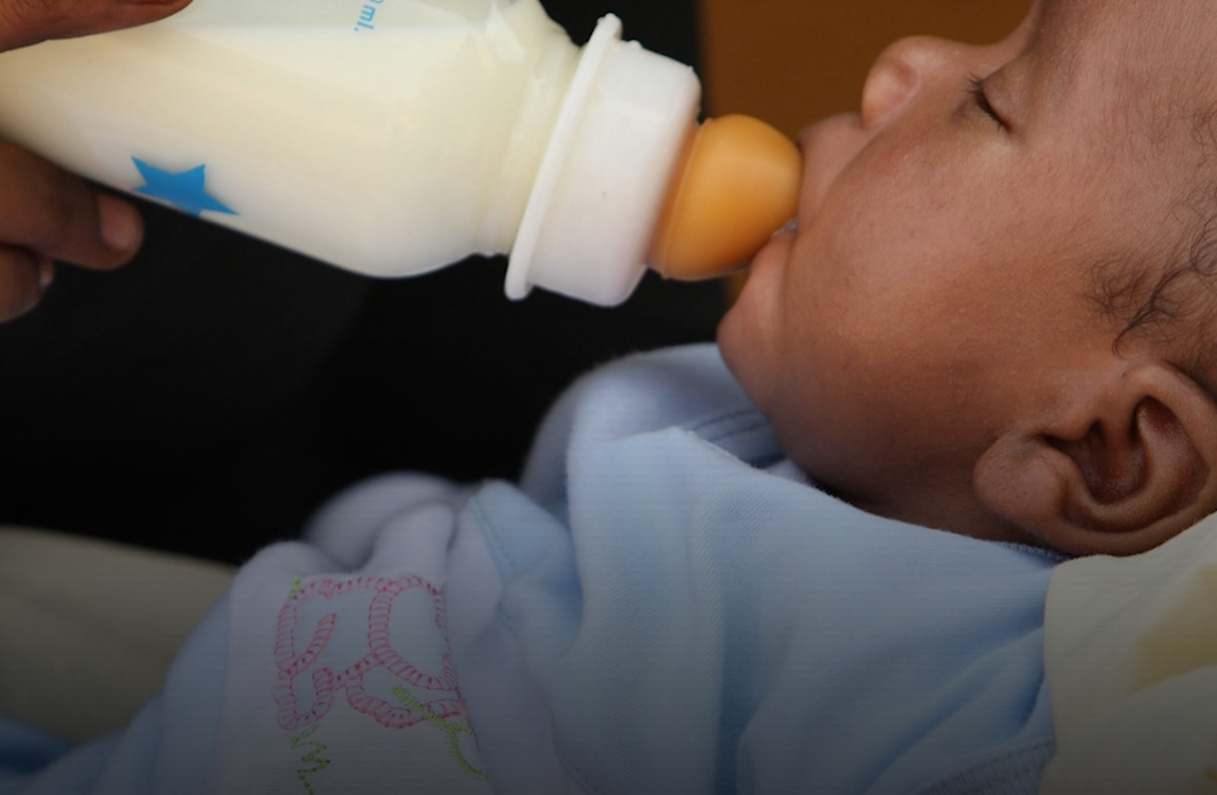 Raporti: Nestle i shton sheqer ushqimit për fëmijë në vendet e varfra
