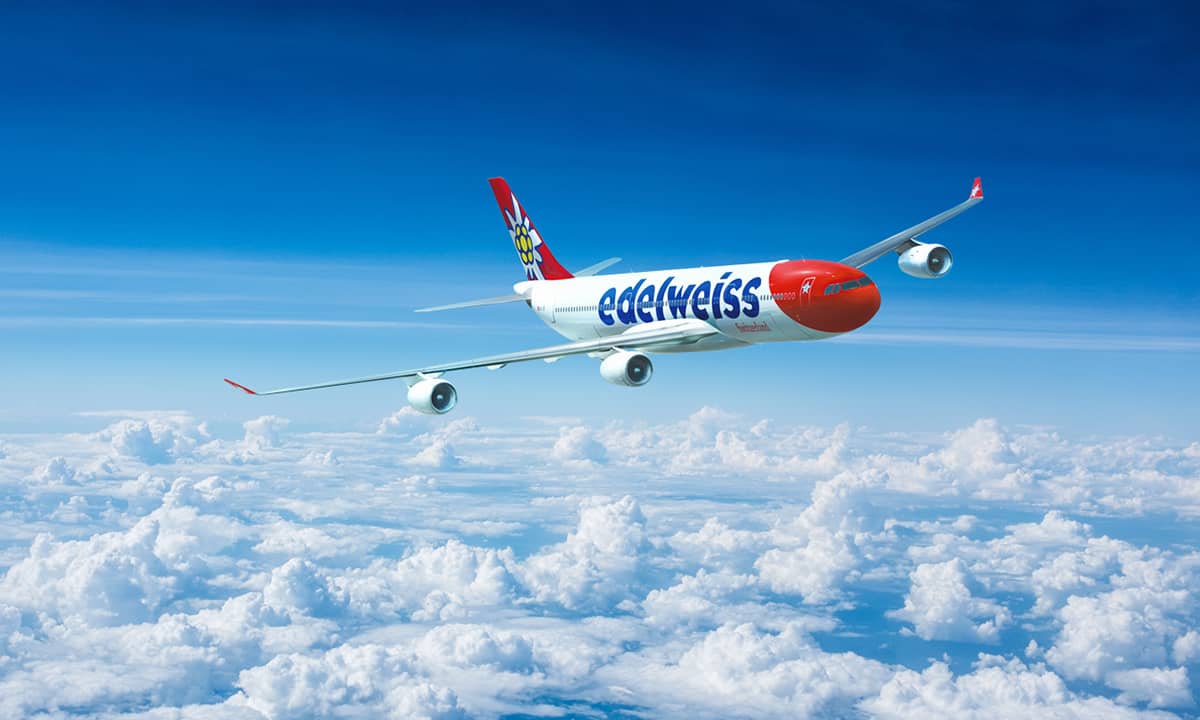 Aeroplani që po fluturonte nga Cyrihu në Shkup goditet nga rrufeja
