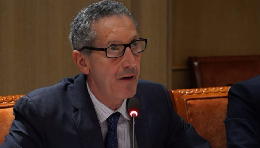 Joseph: Qeveria ta dërgojë projektstatutin e hartuar nga SHBA-ja dhe t’ia lërë në dorë Gjykatës Kushtetuese të vendosë