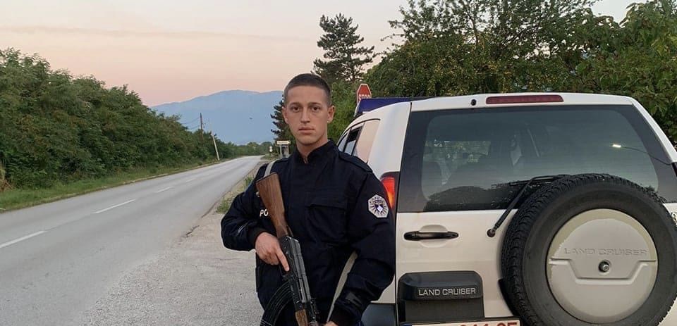‘E ka marrë armën dhe e ka drejtu në drejtim të kokës…’ – dosja e Prokurorisë ndaj policit që plagosi 16 vjeçarin në Istog