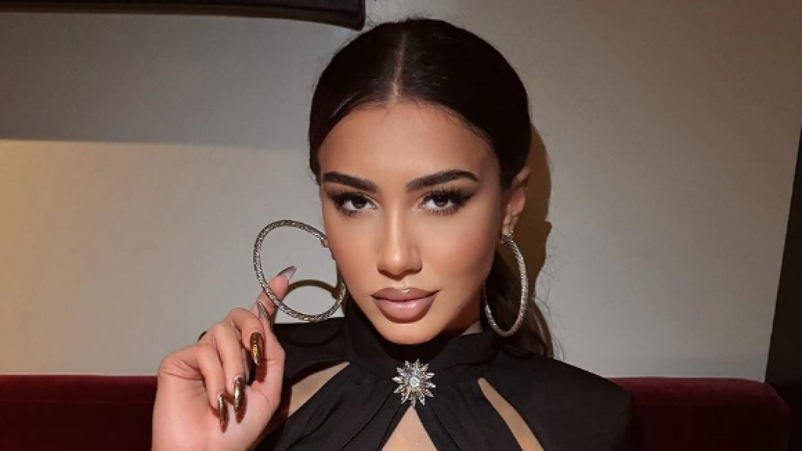 Melinda ia qet ‘flakën’ rrjetit, publikon foto në bikini