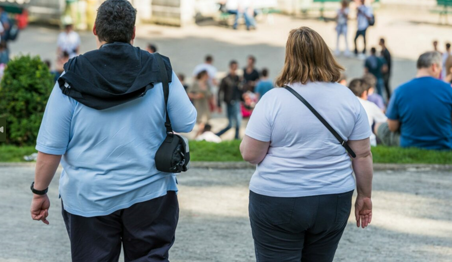 Alarmi për obezitetin, mjekët: Një sindromë e re po haset tek moshat e reja