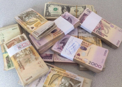 Në maj 390 mld lekë qarkulluan “cash” jashtë bankave