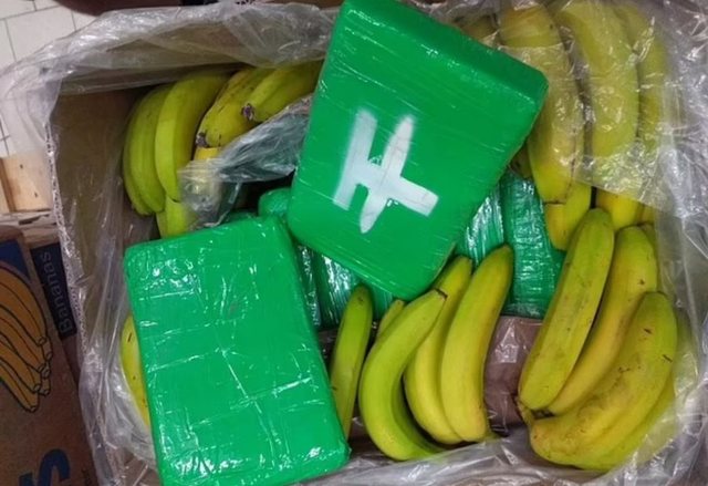 Bananet kolumbiane me kokainë përfundojnë në supermarket