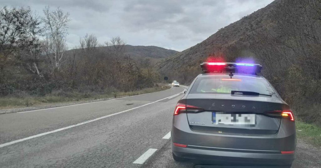 Veturat inteligjente të policisë operojnë edhe në veri të Mitrovicës