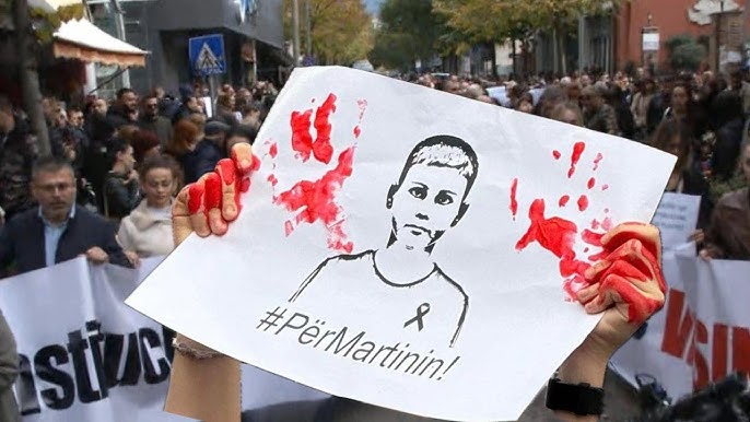 Arrest me burg për 14-vjeçarin që goditi Martin Canin: “Nuk mbaj mend ku e kam lënë thikën”