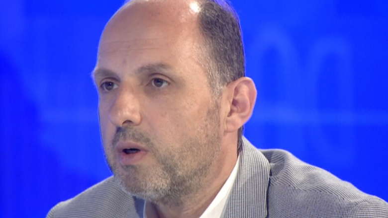 Ibrahimi: Politikanët në Prishtinë e Tiranë le të mos i besojnë trillimet e BDI-së se sikur po rrezikohet gjuha shqipe