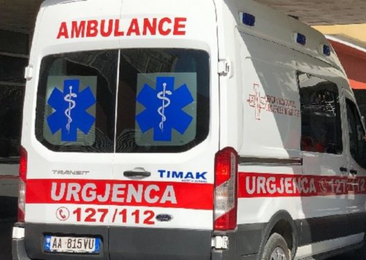 Gjendet pa shenja jete në oborrin e banesës 28-vjeçari në Fier 