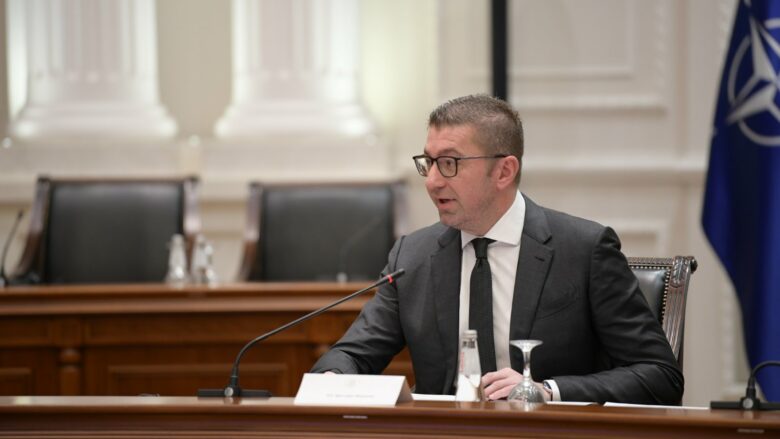 Mickoski: Ajri i pastër është e drejta jonë e përbashkët