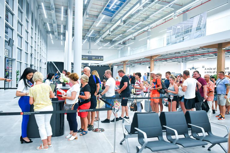 Nga nesër, në Aeroportin e Tiranës mund të udhëtoni me biletë elektronike