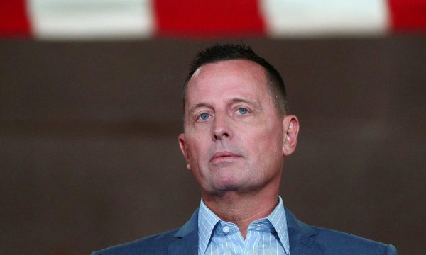 Grenell ofendohet nga serbët pasi uroi Pavarësinë e Kosovës dhe e quajti Thaçin “atë themeltar”