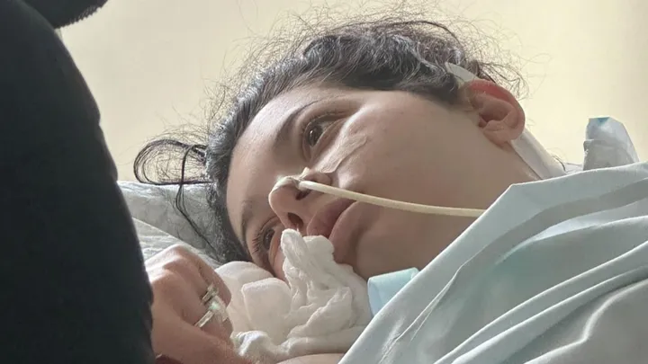 Vuan nga sëmundja e rrallë, 22-vjeçarja ka nevojë urgjente për ndihmën e shqiptarëve
