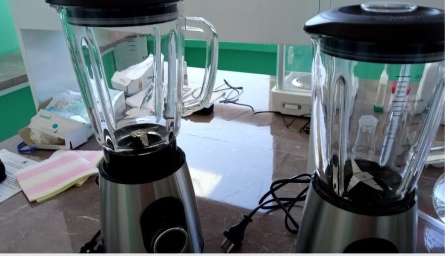 Zhvatja e fondeve publike në UBT: Një blender 2500€