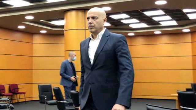 Prokurori i SPAK Ols Dado ‘i varfër’! Të gjitha llogaritë e zeruara, jeton në apartamentin që ia kanë bërë dhuratë