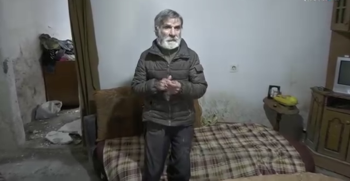 Vlorë, i moshuari jeton në varfëri ekstreme, nuk siguron dot as bukën dhe ilaçet