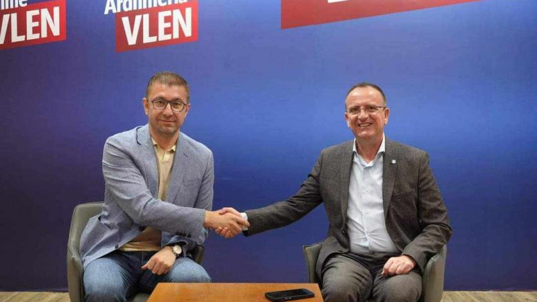 Taravari: Për ndryshimet kushtetuese duhet të bindet edhe OBRM-PDUKM-ja, Mickoski kërkon garanca