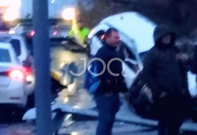 Aksident tragjik në Durrës, një i vdekur dhe dy të plagosura