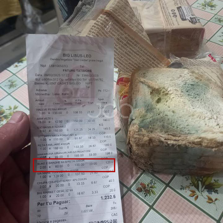 Prindi nga Lezha denoncon: Bleva bukë tosti për fëmijët te Big Market, ishte e mykur!