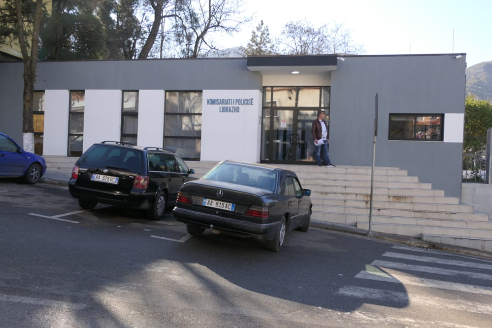 20-vjeçarja e zhdukur prej tre ditësh në Librazhd kërkohet nga familja dhe autoritetet
