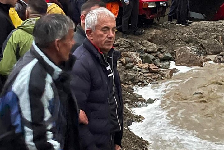 Kryetarit të Dragashit i “mbushet kupa”: Ende asnjë ndihmë e as përgjigje nga qeveria, për vërshimet