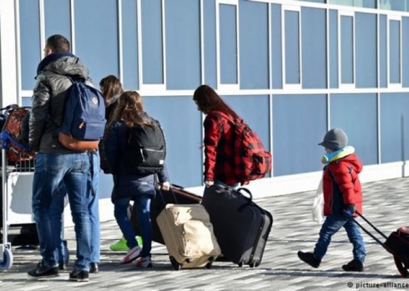 Shqipëria rrezikon të zbrazet, faktorët që po shpopullojnë vendin