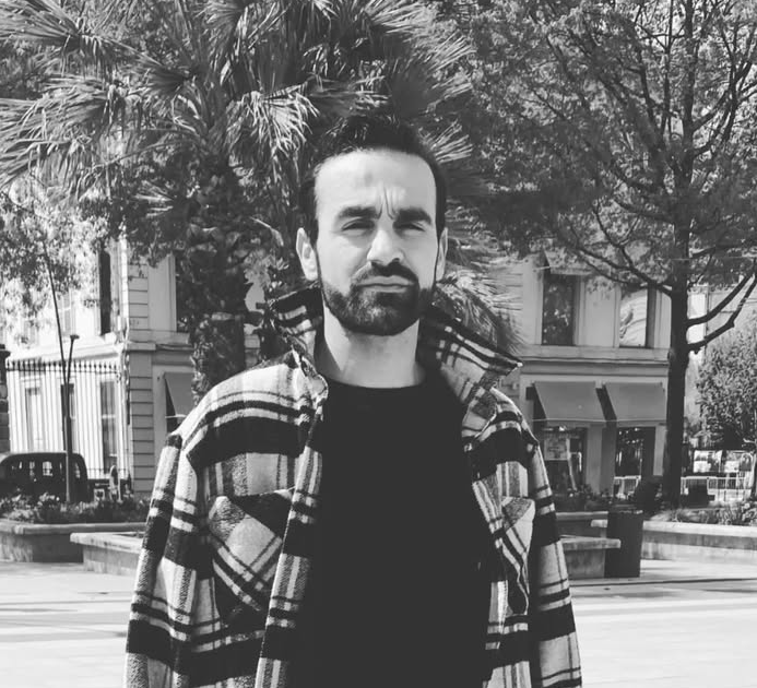 I tha të atit se do kthehej në shtëpi pas pak, zhduket 33-vjeçari në Tiranë, kërkohet ndihmë për gjetjen e tij