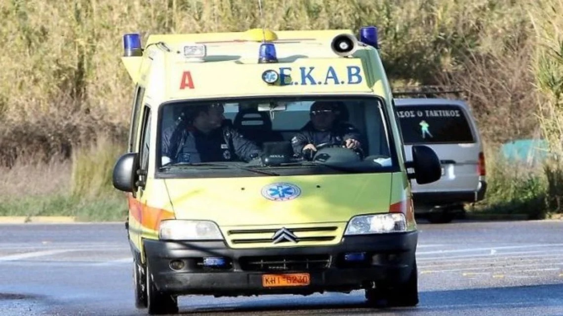 Plagoset me thikë në qafë Shqiptari në Selanik