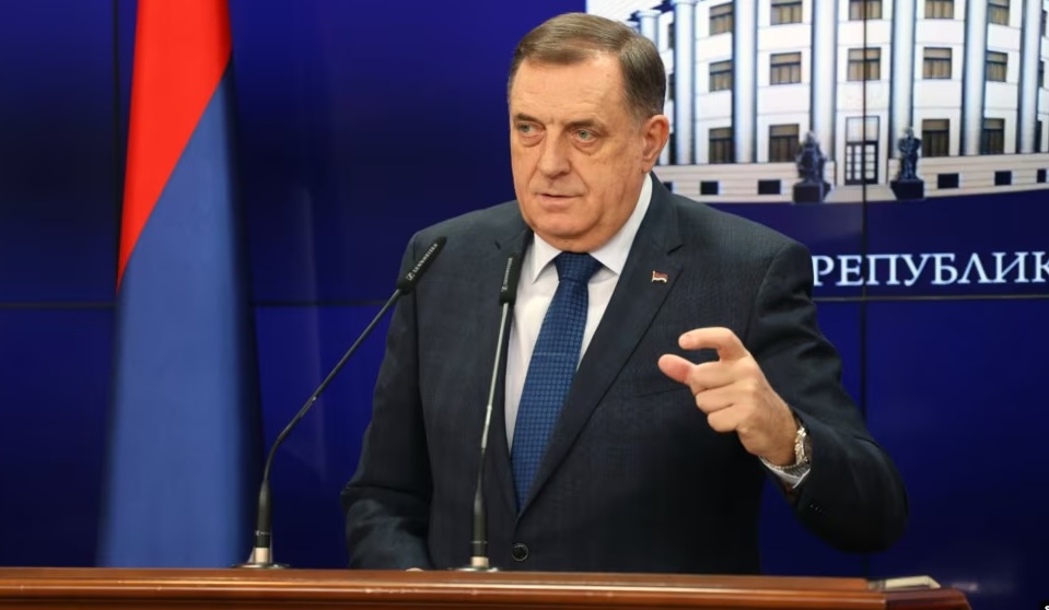 Pas paralajmërimeve të ndërkombëtarëve prokuroria e Bosnjës lëshon urdhër për ndalimin e Dodik