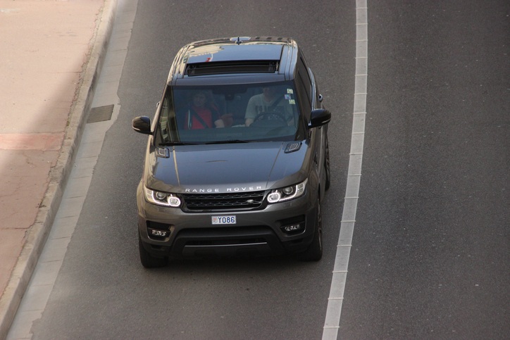 54-vjeçari i ‘vjedh’ makinën Range Rover vëllait të vogël në Elbasan