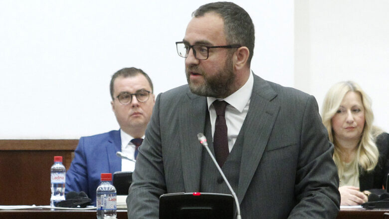 Interpelanca ndaj Toshkovskit sot para deputetëve të RMV-së
