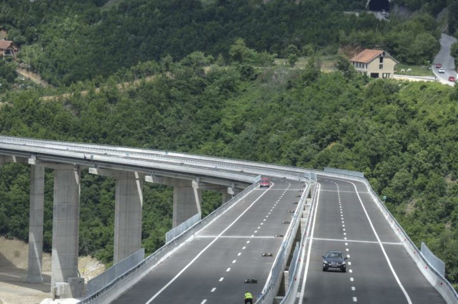 Më 27 prill mbyllet një pjesë e autostradave ‘Dr. Ibrahim Rugova’ e ‘Arben Xhaferi’
