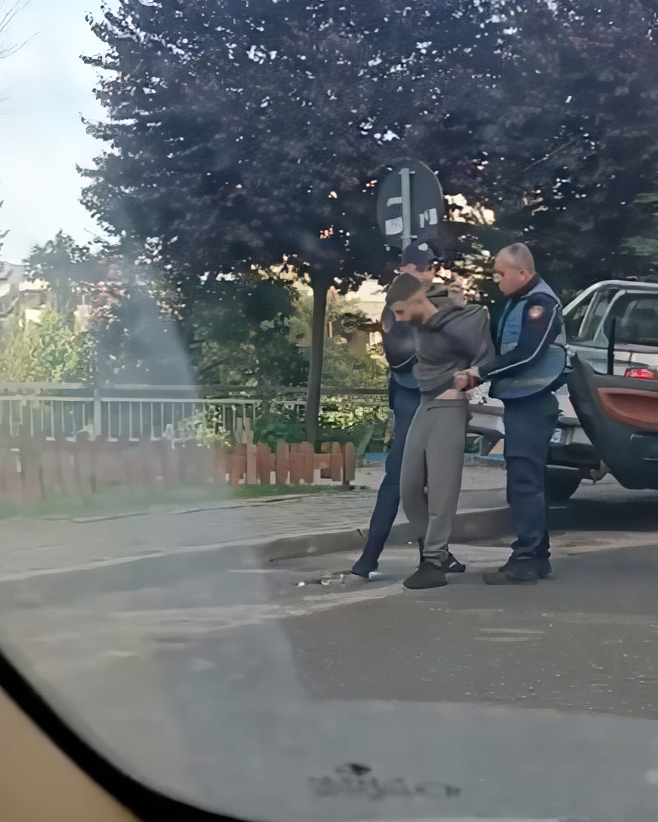 “I forti” me “Smart” tenton t’i bëjë rezistencë policisë