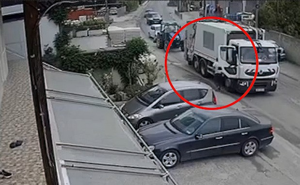 “Ky çuni gjeti portofolin, i lutemi të na kthejë vetëm dokumentat e djalit autik”