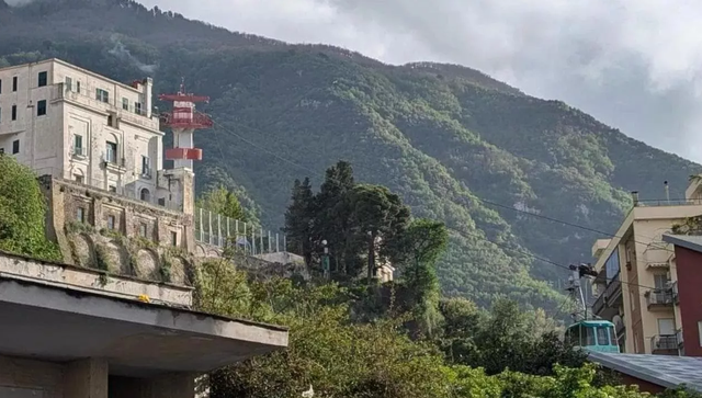 Këputet kablloja e teleferikut në Napoli, vdesin 4 persona dhe një plagoset rëndë