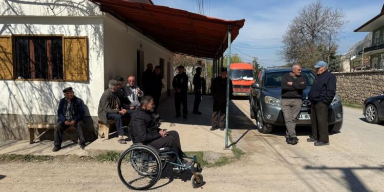 Fermerët e Maliqit në protestë: Moti na ka dëmtuar, shteti të na ndihmojë