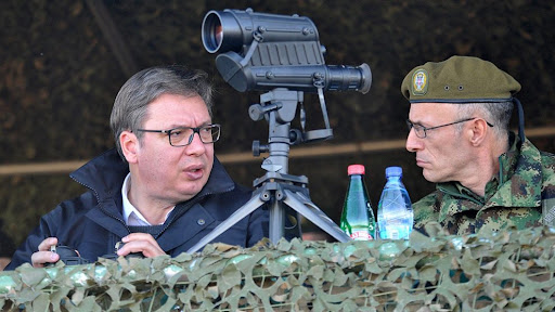 Serbia nxit alarm për Kosovën: Ushtria dhe policia marrin udhëzime të reja
