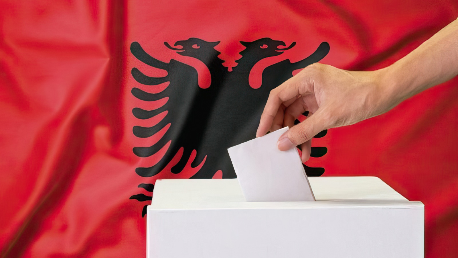 Mbyllet zyrtarisht votimi, nis “beteja” për shpalljen e fituesit
