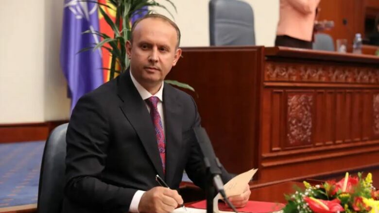 Gashi: Nuk ka arritur dorëheqja e Taravarit, nuk ka as propozim për guvernator