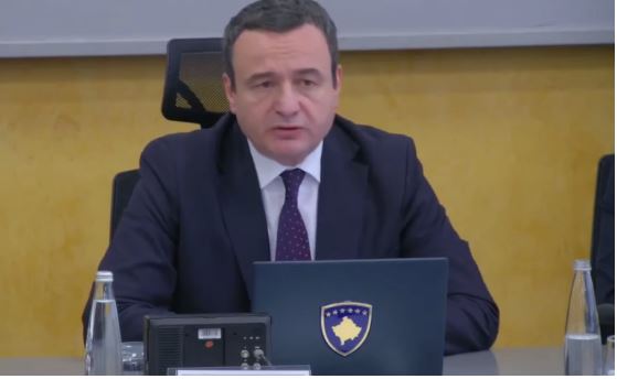 “Koha e barrikadave ka kaluar”- Kurti paralajmëron bizneset protestuese që s’tërhiqet nga vendimi