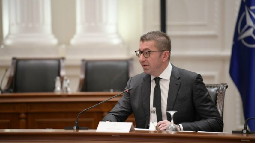 Mickoski: Buxheti për shkencën është dyfishuar, rreth 680 milionë denarë për punime shkencore