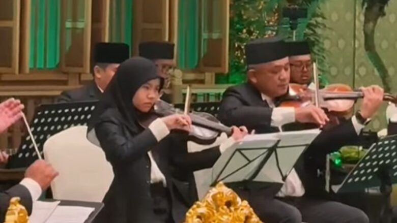 Tingujt e këngës emblematike “Mora fjalë” në zemër të Bruneit, presidentja Osmani ndan pamjet