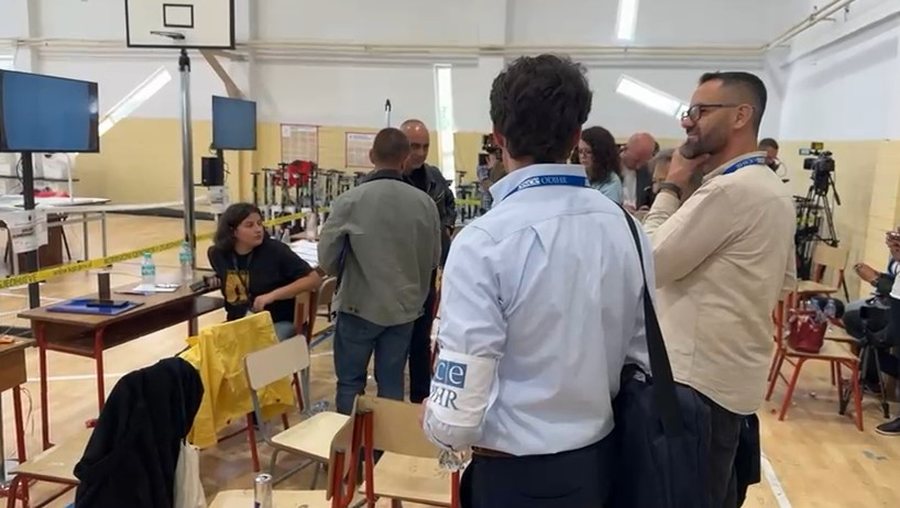 Komisionerët e PD-së ndërpresin numërimin e votave në Fier: U lodhëm, nisim nesër