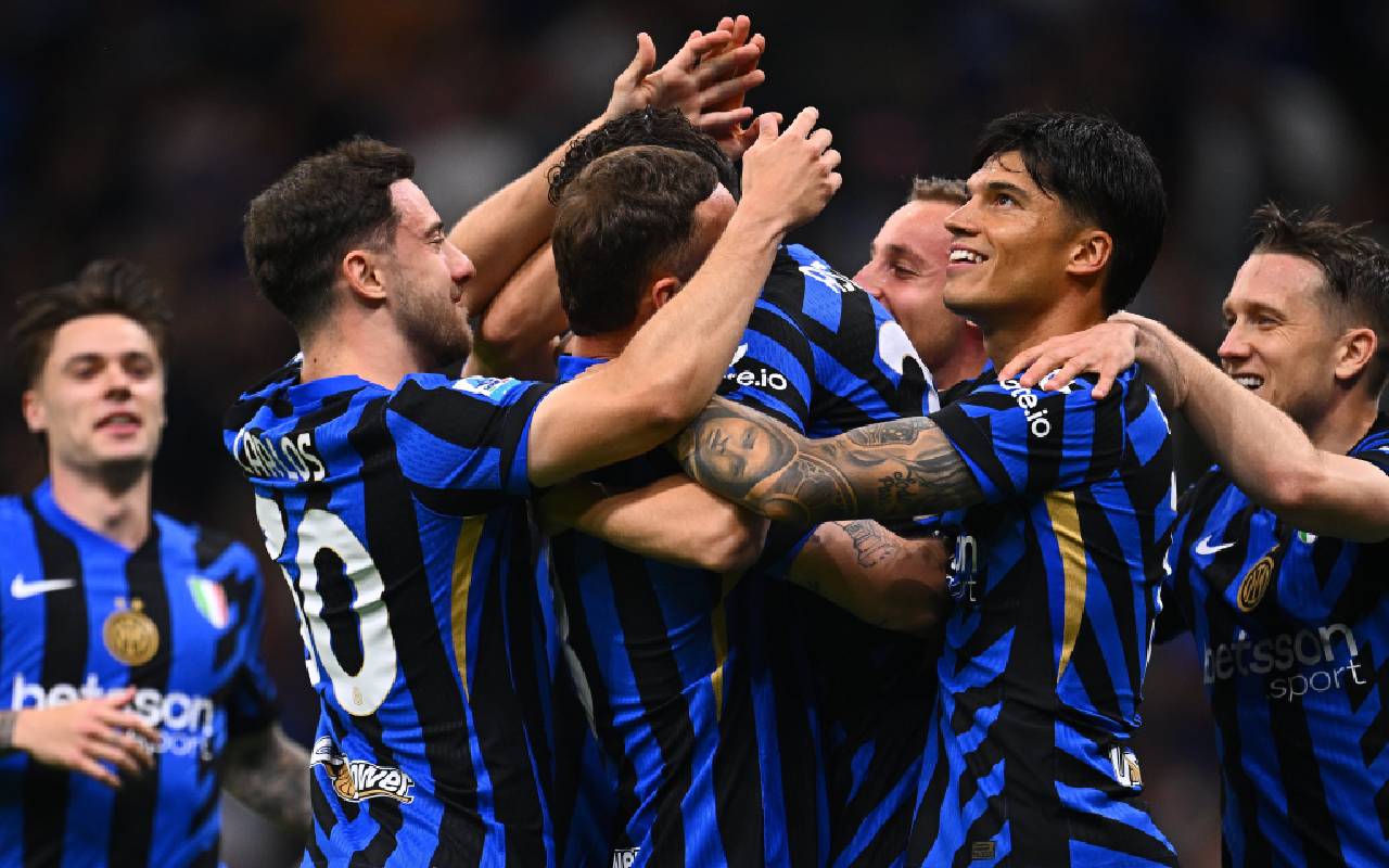 Inter mposht Barcelonën dhe kalon në finalen  e Champions League