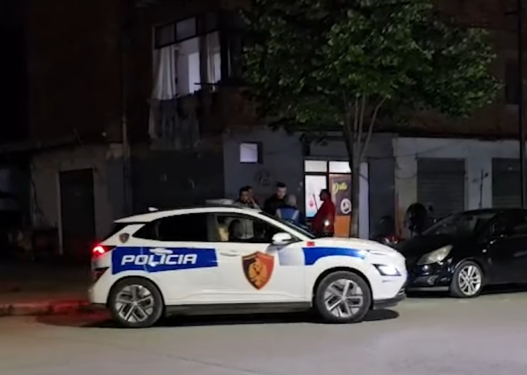 Plagosje me thikë në Durrës 