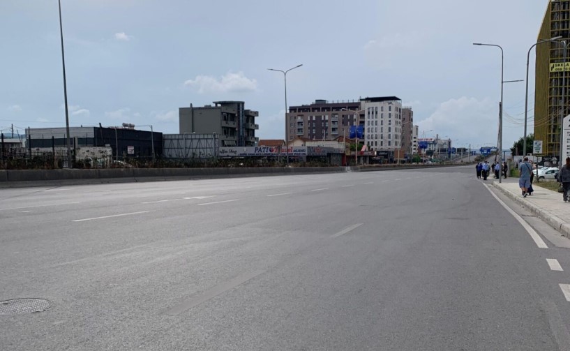 Tirana në “shtetrrethim”, boshatisen rrugët e kryeqytetit
