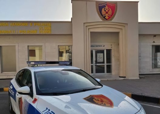 Skandal në Policinë e Vlorës/ Eftalia e financës akuzohet për vjedhje sistematike të pagave të punonjësve 